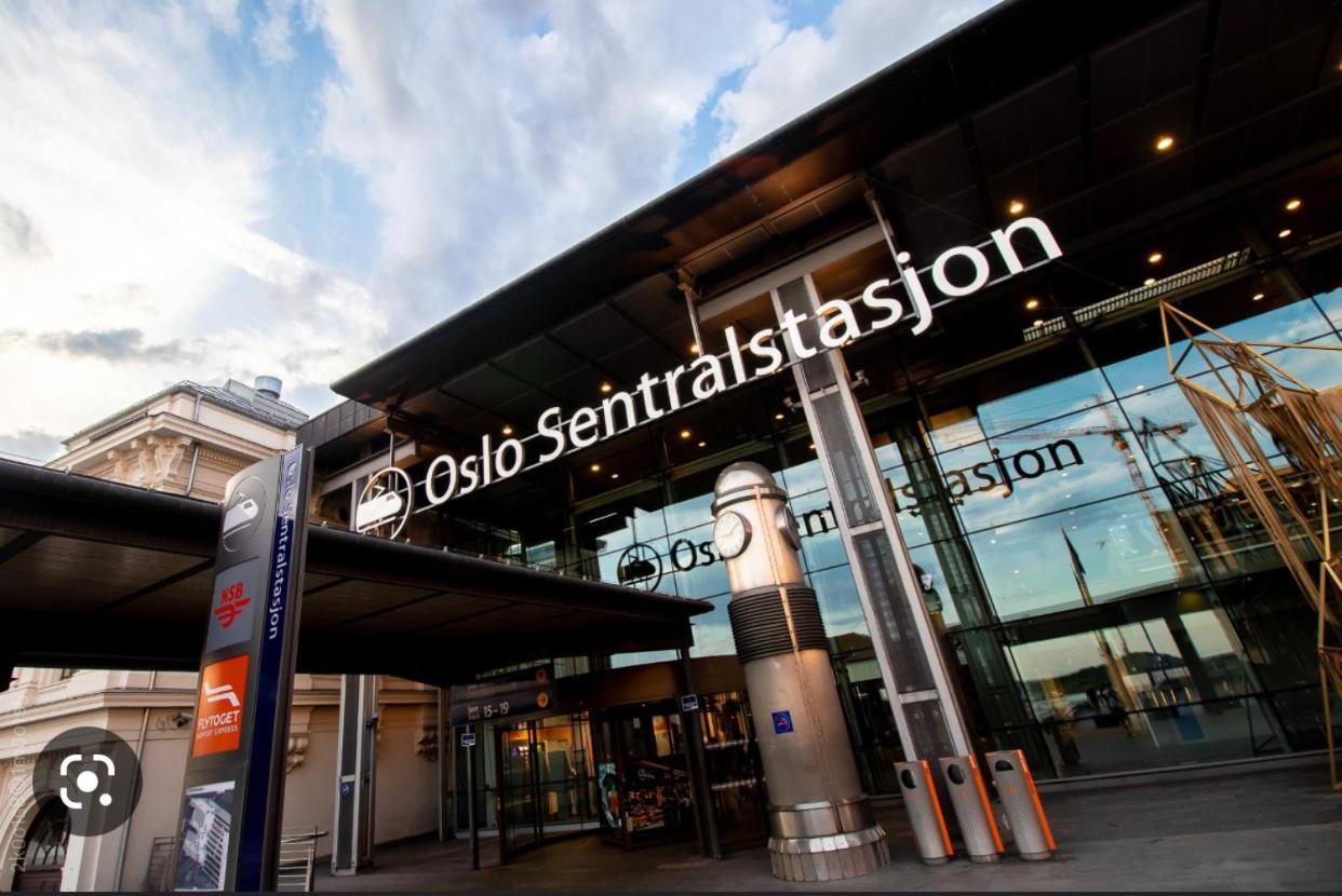 Sentral 3 roms top leilighet med gratis parkering Oslo Eksteriør bilde